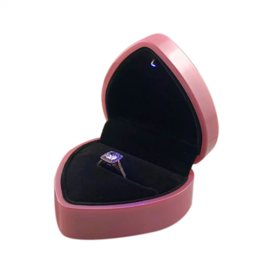 Подарункова коробочка "Серце" в рожевому кольорі