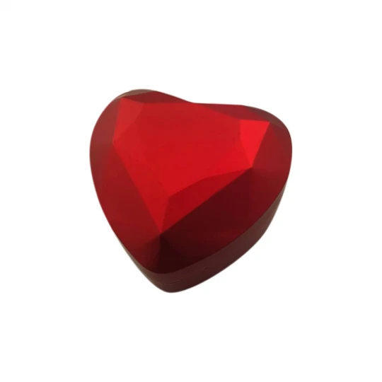 Подарункова коробочка "Серце" в червоному кольорі