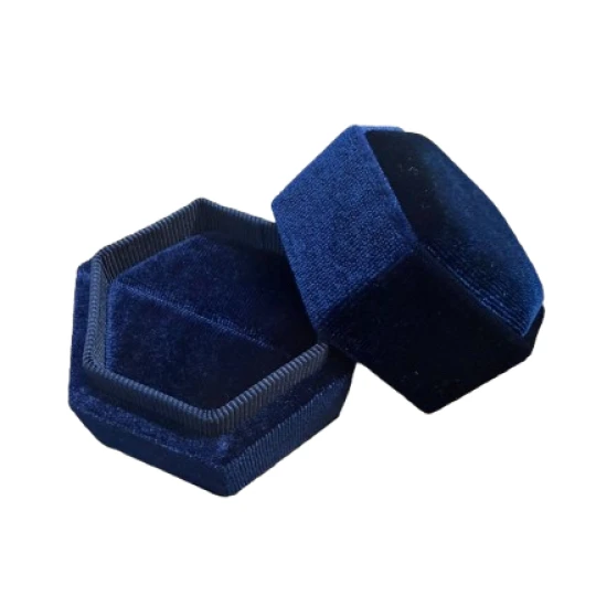 Синяя коробочка под кольцо