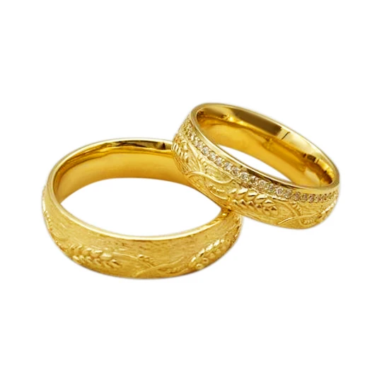 Обручальное кольцо "Колос" с камнями